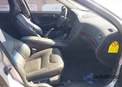 2002 Volvo S60 Awd from USA, damaged, VIN YV1RH58D622109553